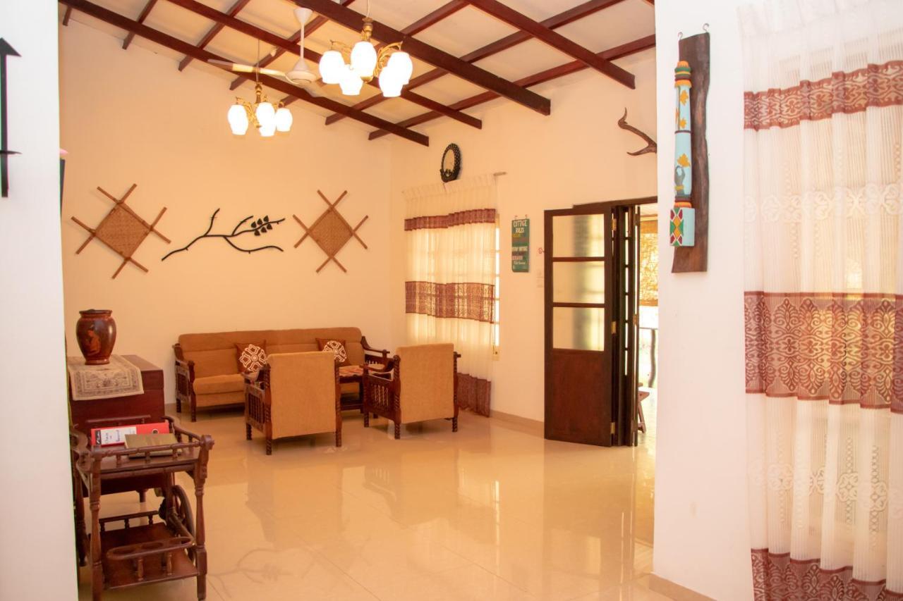 Tembo Cottage Wilpattu Bagian luar foto