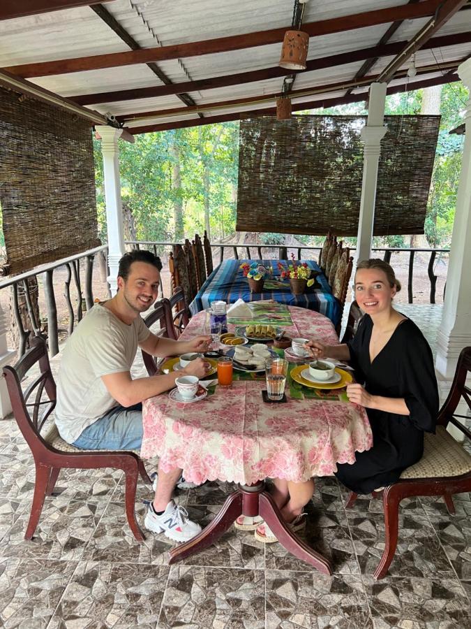 Tembo Cottage Wilpattu Bagian luar foto
