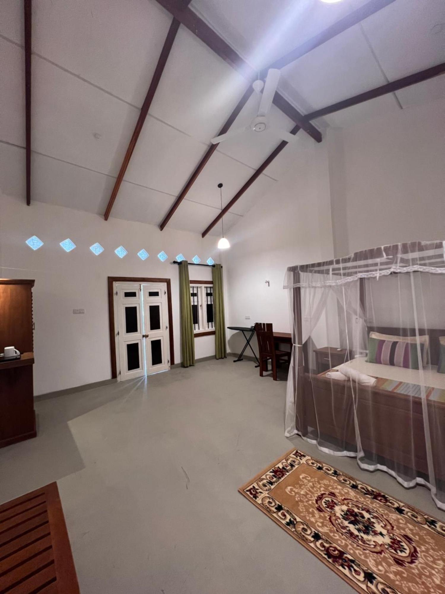 Tembo Cottage Wilpattu Bagian luar foto